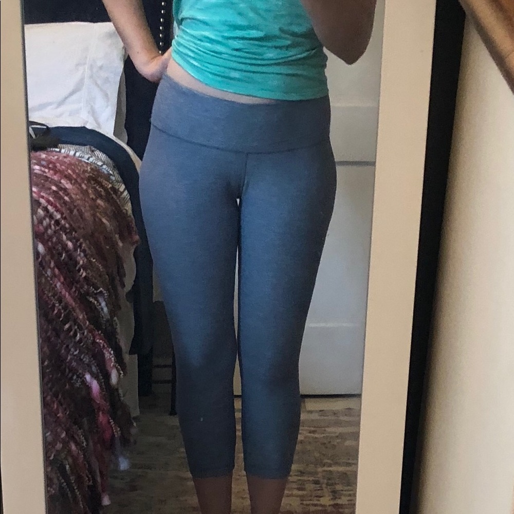 Lululemon Nulu Crop
